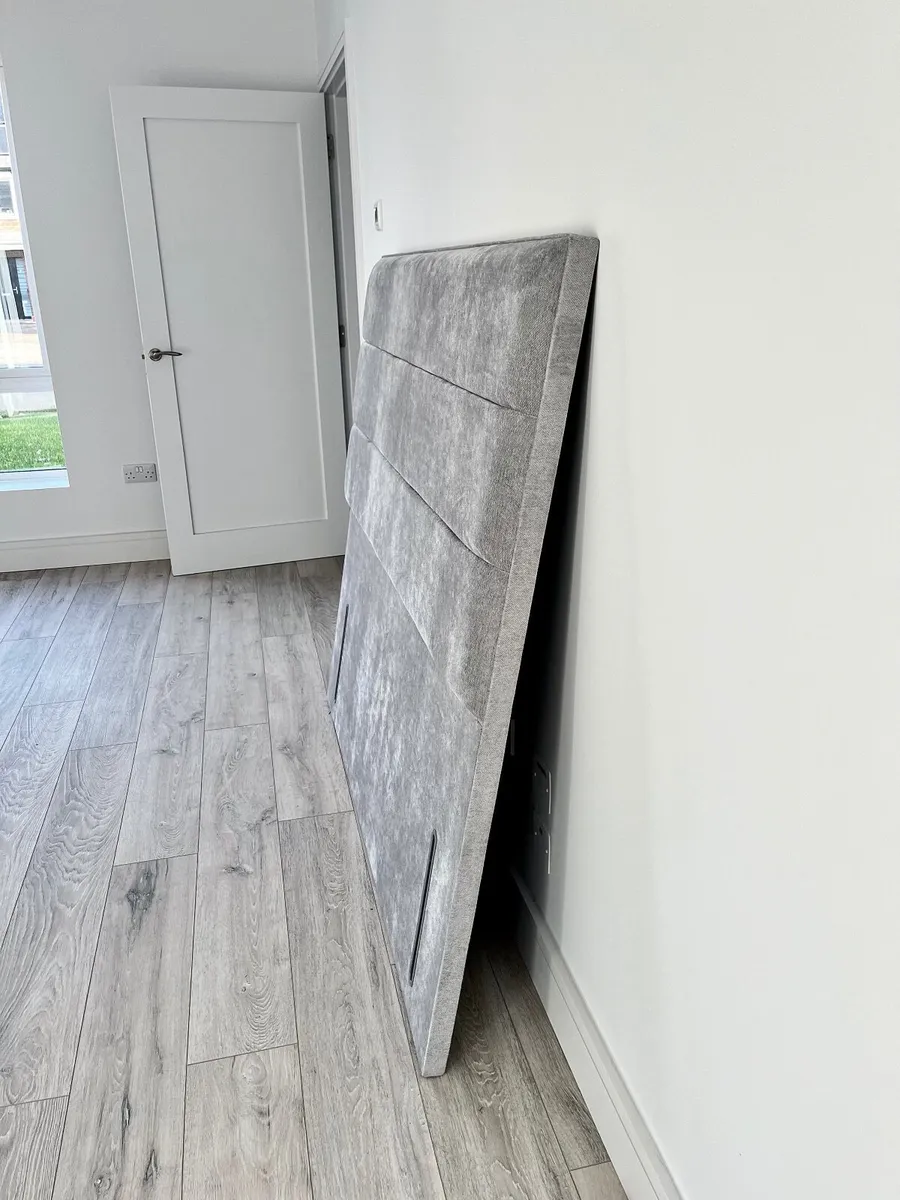 King Bed Headboard (Deluxe Highgrove) - Image 4