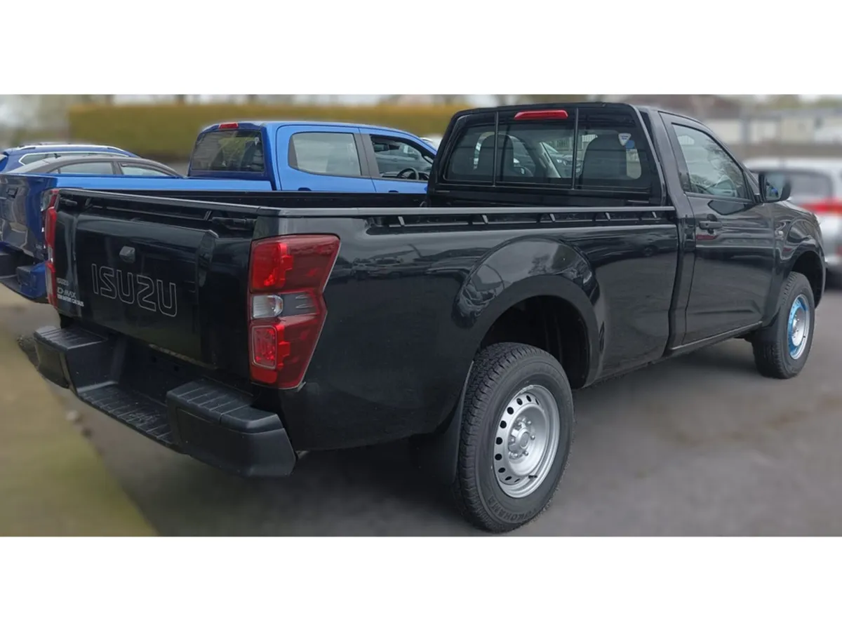 Isuzu D-Max L Model - Image 3