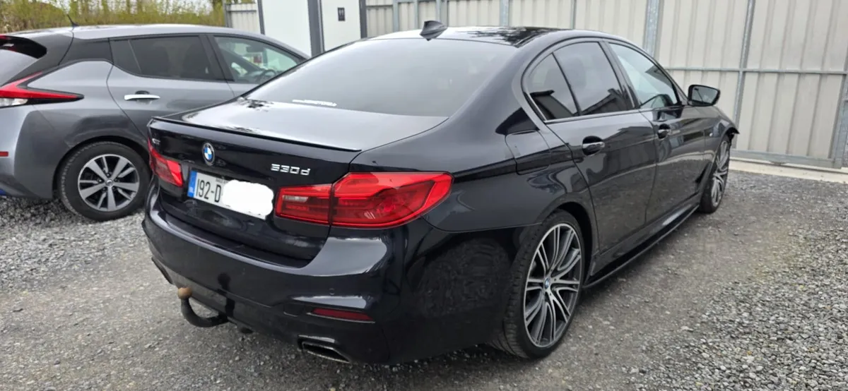 192 BMW 530D M-SPORT X-DRIVE - Image 4