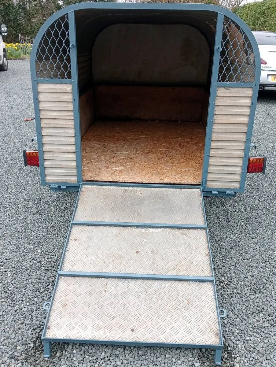 CALF/ SHEEP TRAILER - Image 2