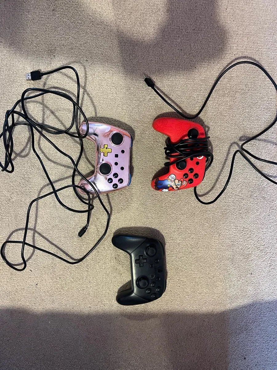 Nintendo Switch and accessories - Image 2