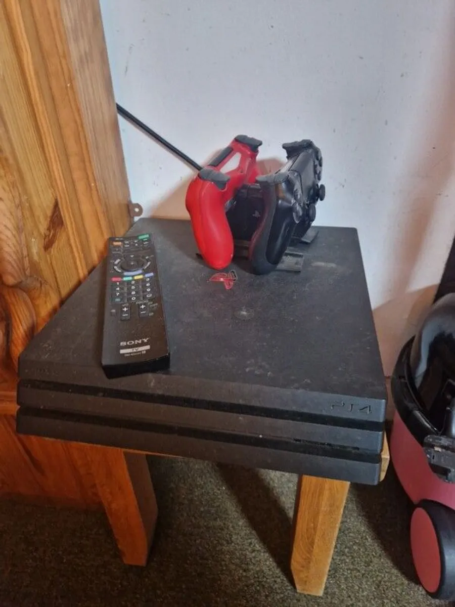 PS4 and sony TV - Image 2