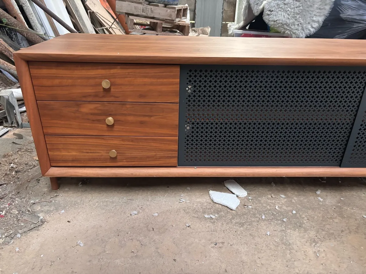 Solid wood TV / media unit - Image 1