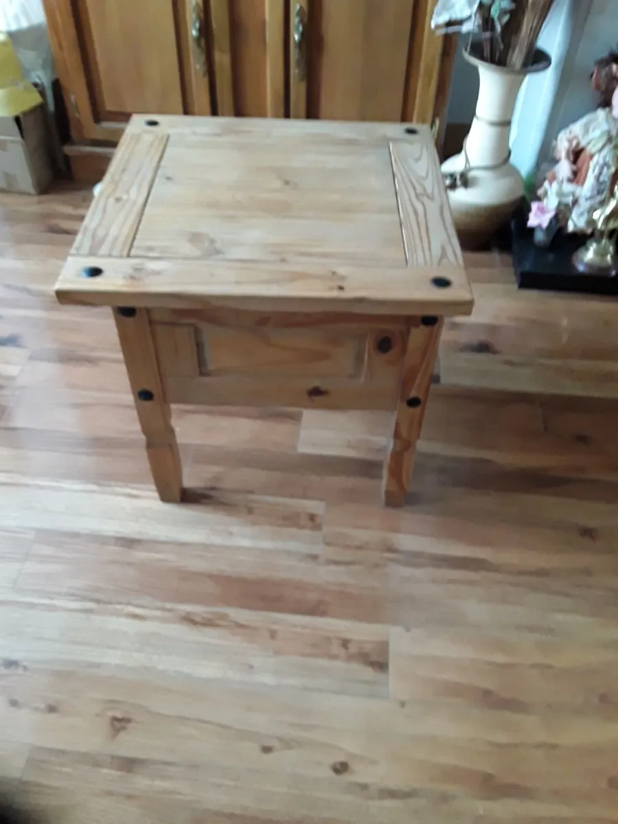 Strong solid wooden Corona coffee table - Image 1