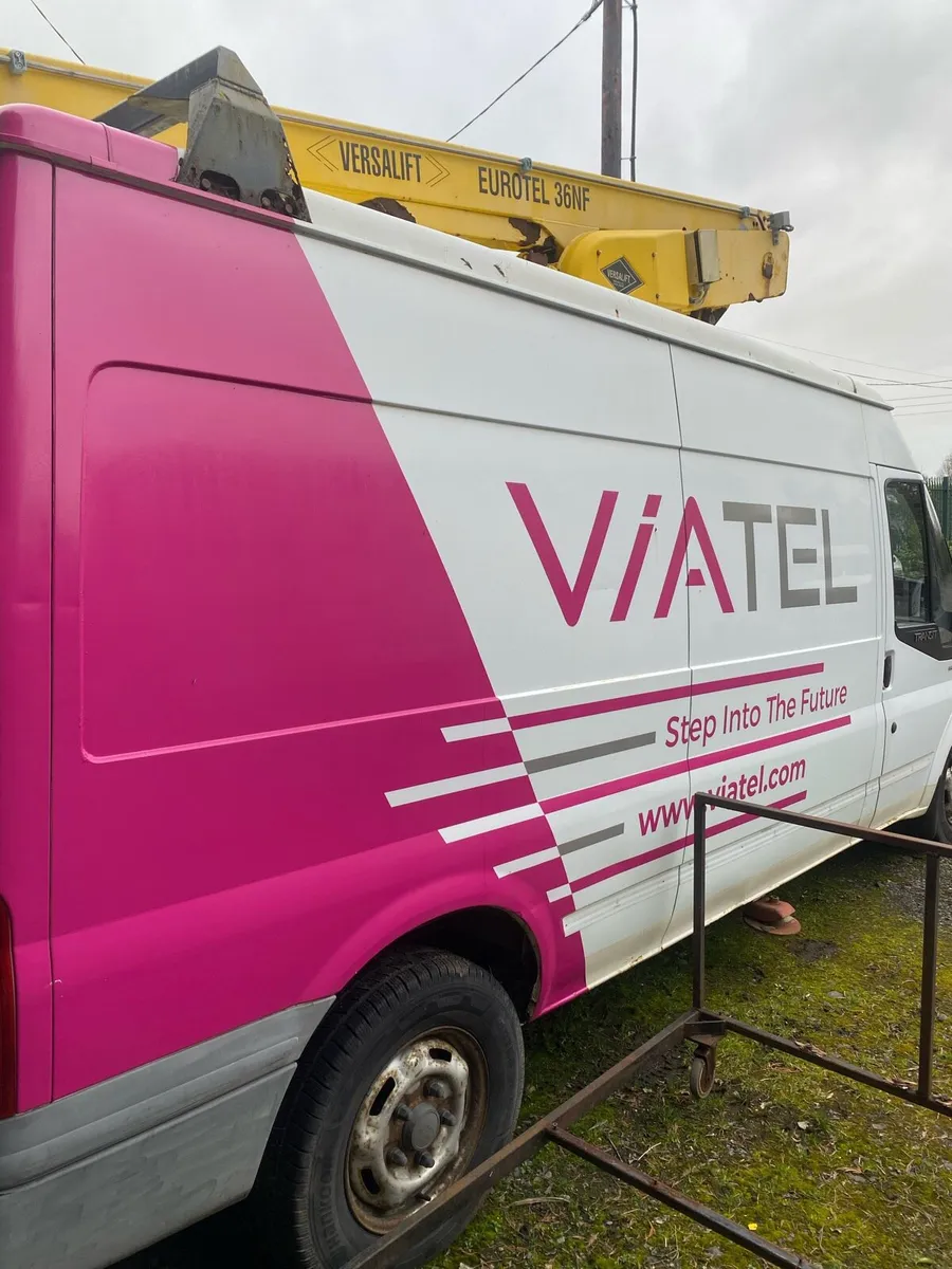 Cherry picker - Image 2