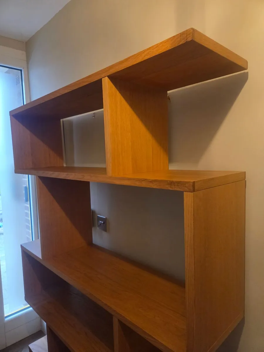 Oak shelving unit - Image 1