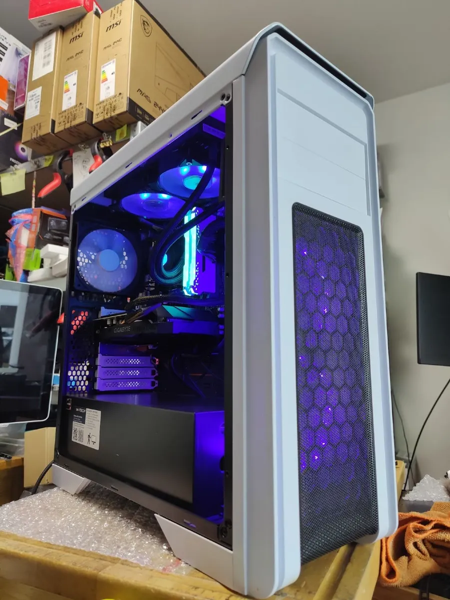 Custom Gaming PC Ryzen 7/16GB RAM/GTX 1660 SUPER/s - Image 1