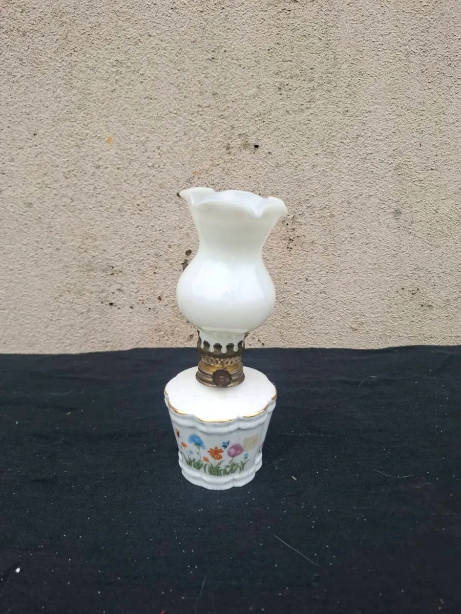 20cm oil lamp postage possible