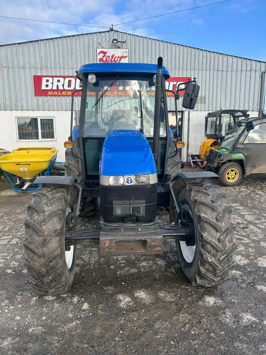 2005 New Holland TD95D - Image 2