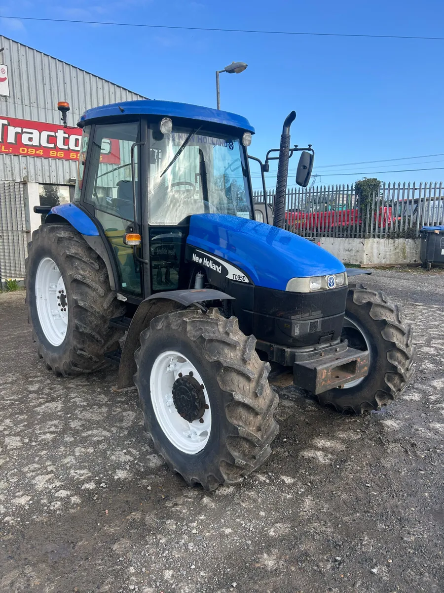 2005 New Holland TD95D - Image 3
