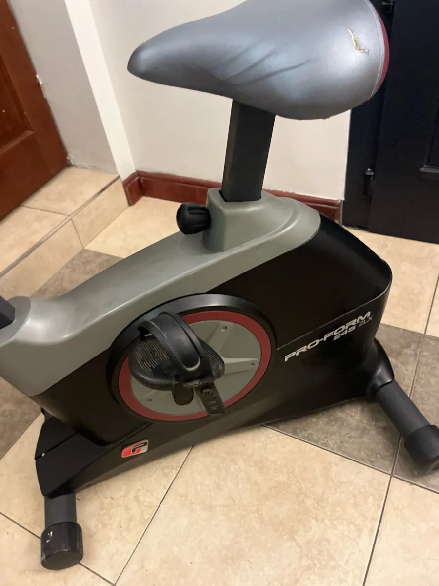 Exercise bike - Image 2