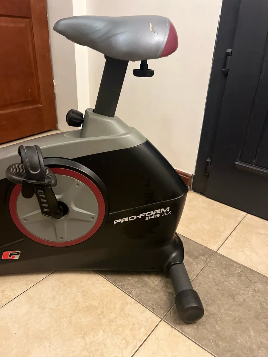 Exercise bike - Image 4