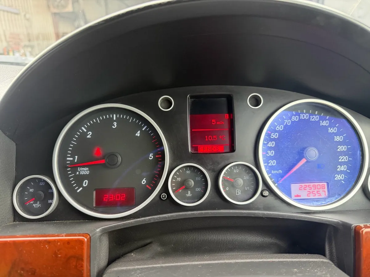 Vw Touareg - Image 2