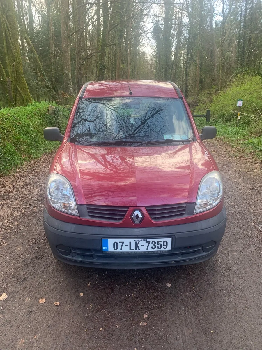 Renault kangoo wheel chair car - Image 1
