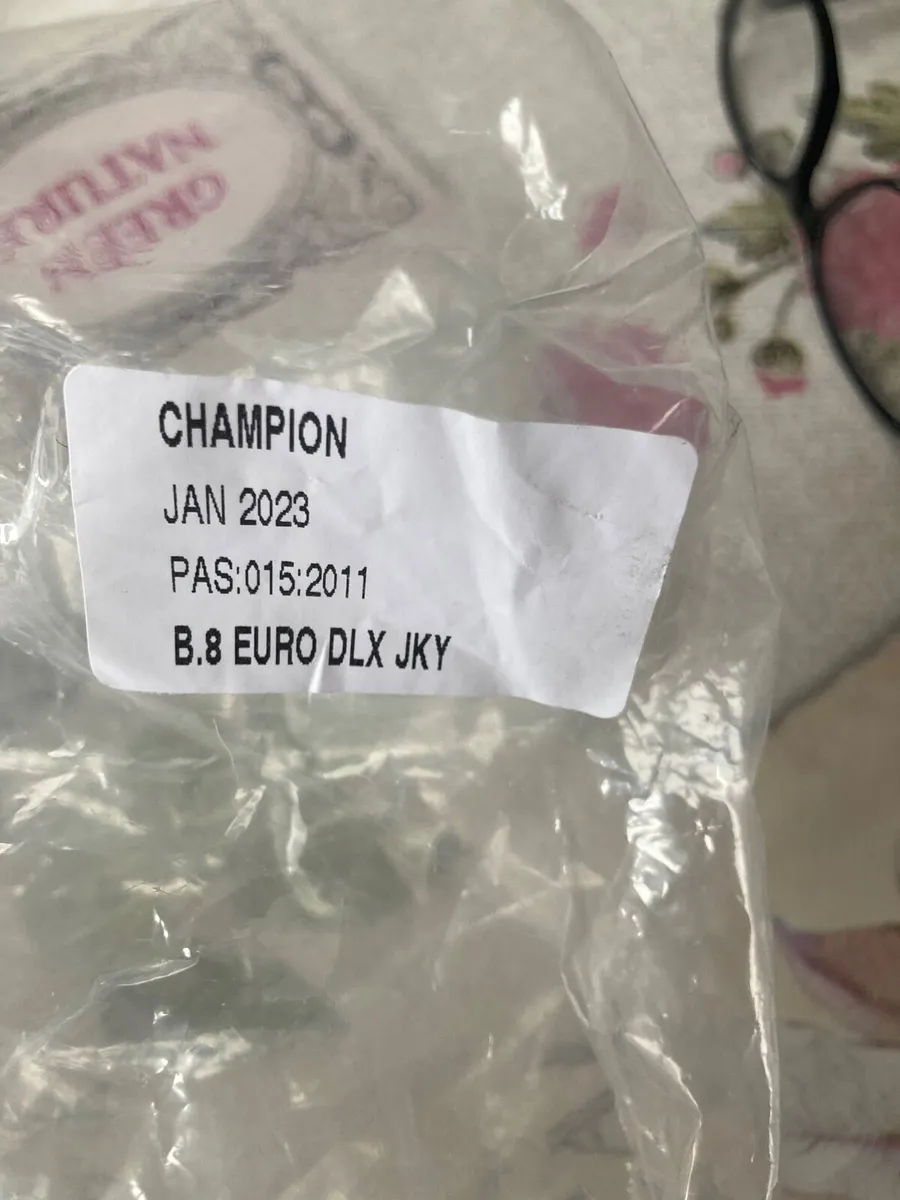 Horse riding helmet / hat - Image 2