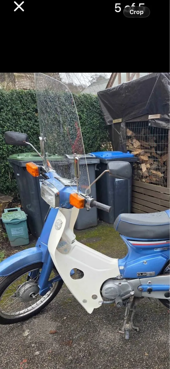 Honda c90 front Screen / windshield    C70 c50 - Image 1