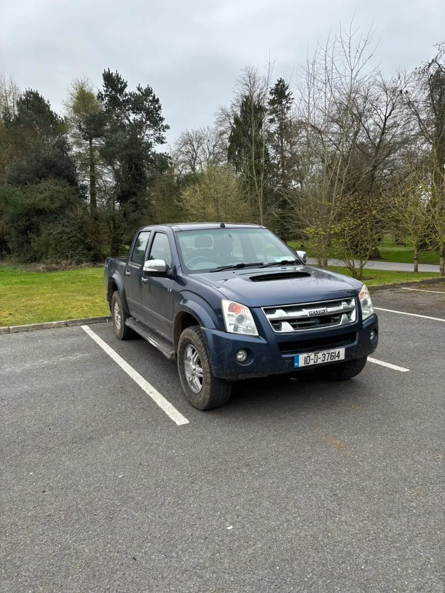 2010 Isuzu D Max - Image 1
