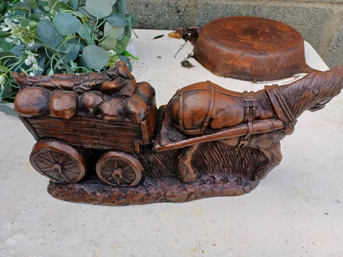 Vintage Horse & Cart Sculpture - Image 3