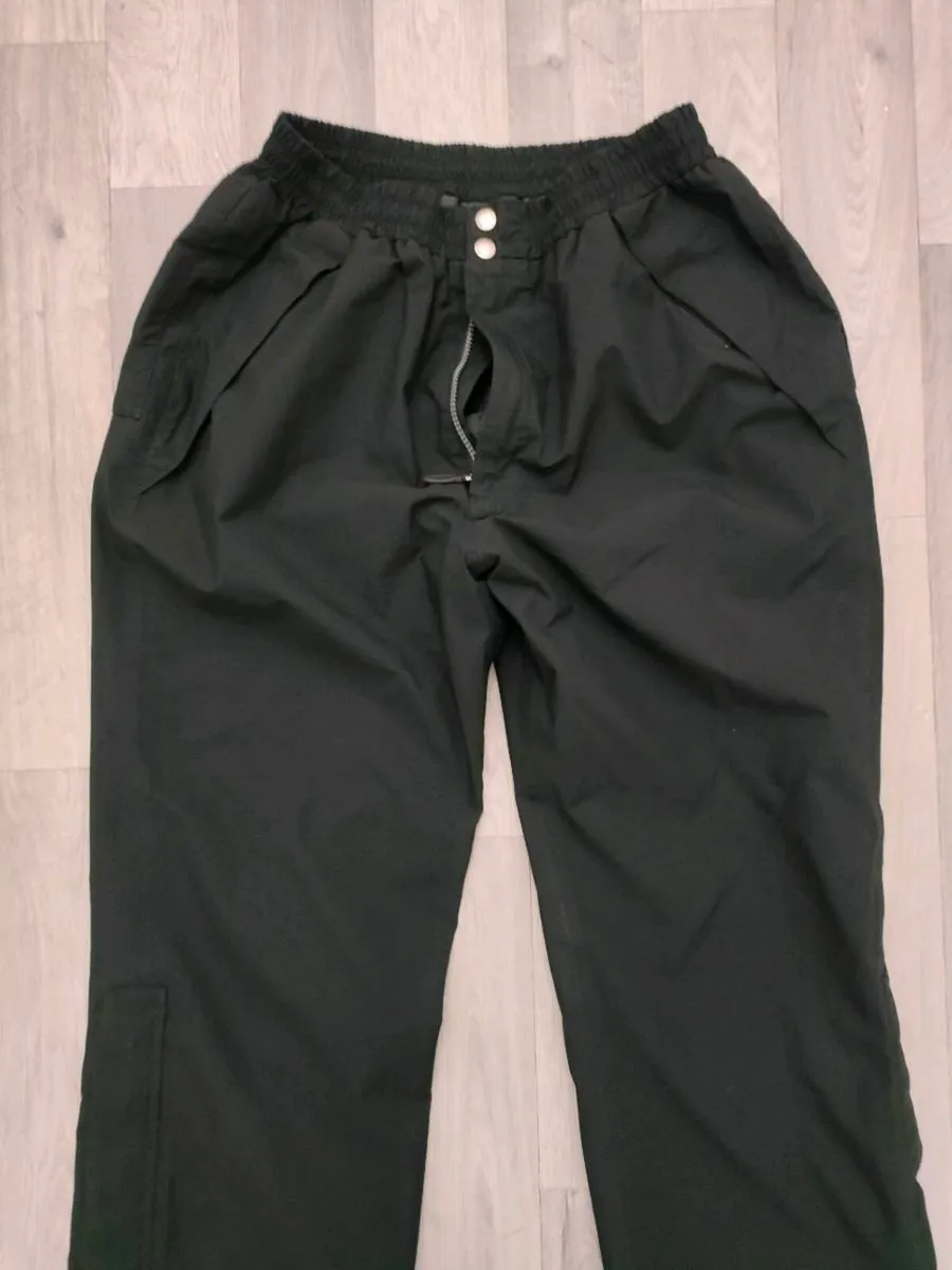 Galvin Green GoreTex Waterproof Golf Trousers M - Image 2