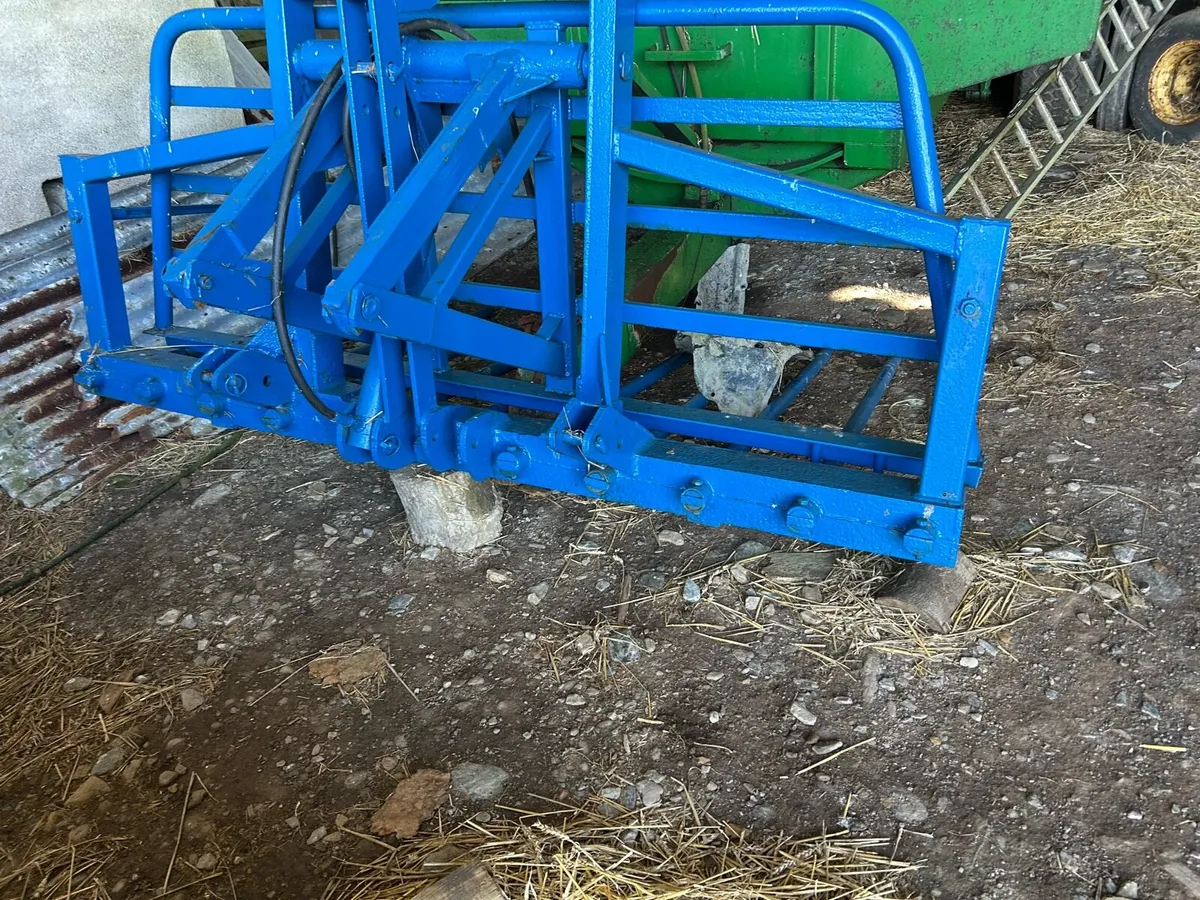 Donmac push off Buck rake - Image 1