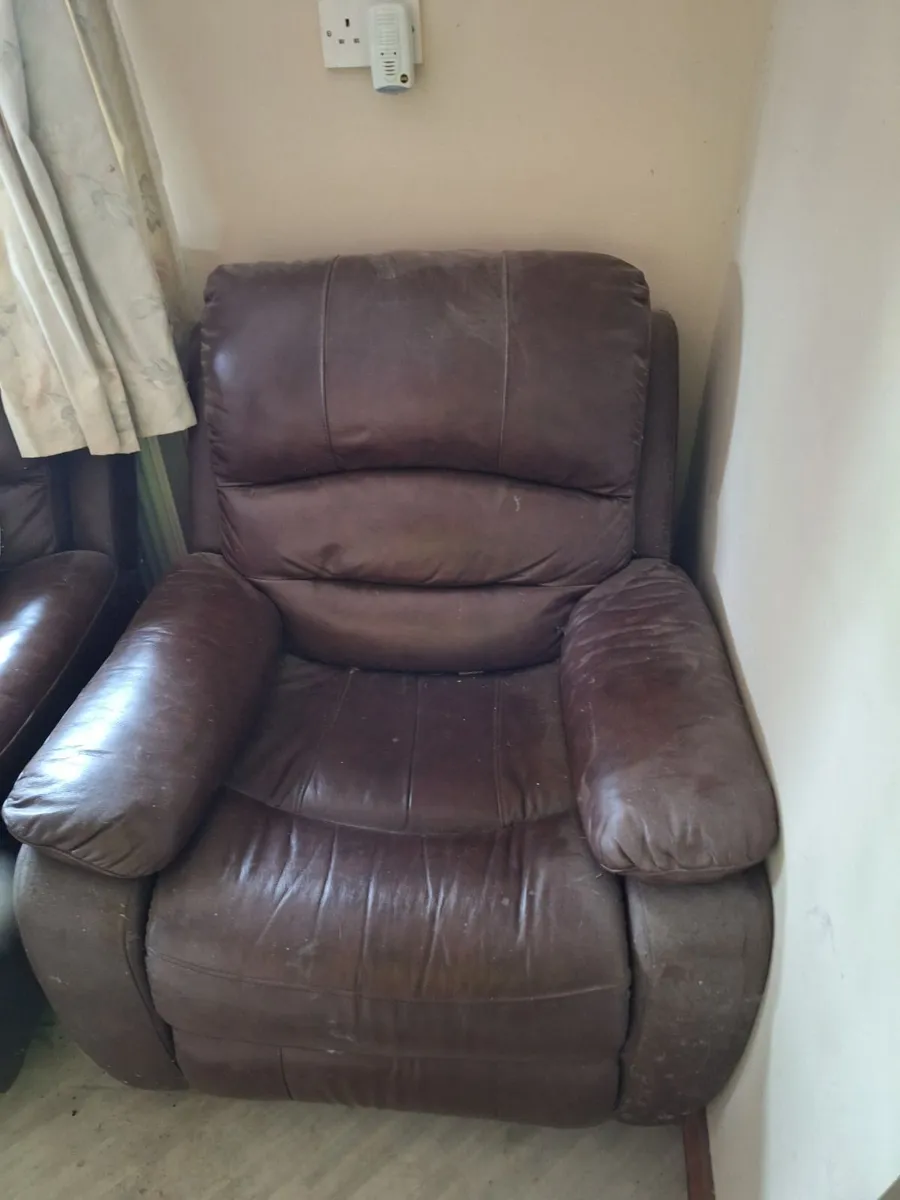 Leather sofa and arm chair - Image 2