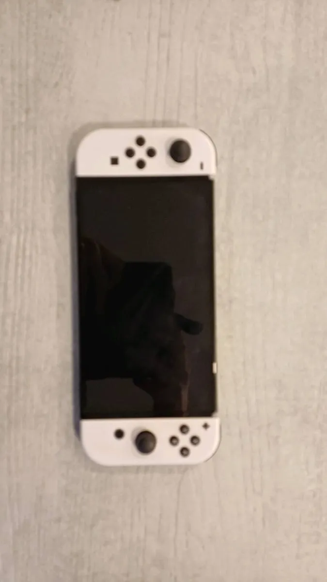 Nintendo Switch OLED - Image 1