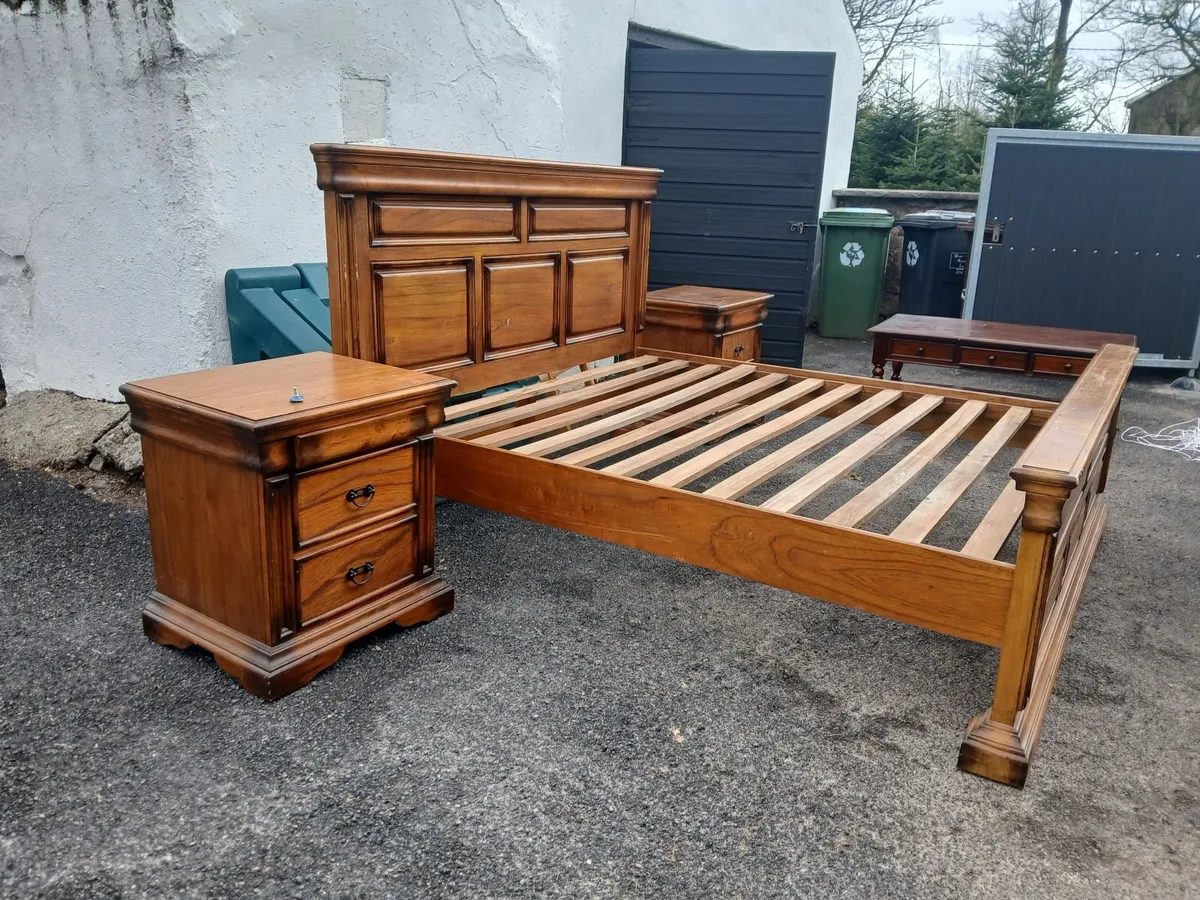 Bedroom furniture - Image 2