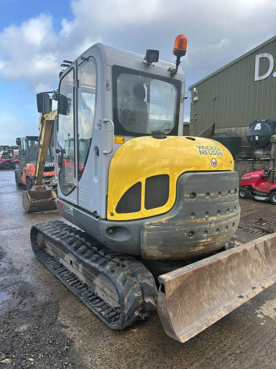 2015 Wacker neuson 6003 - Image 1