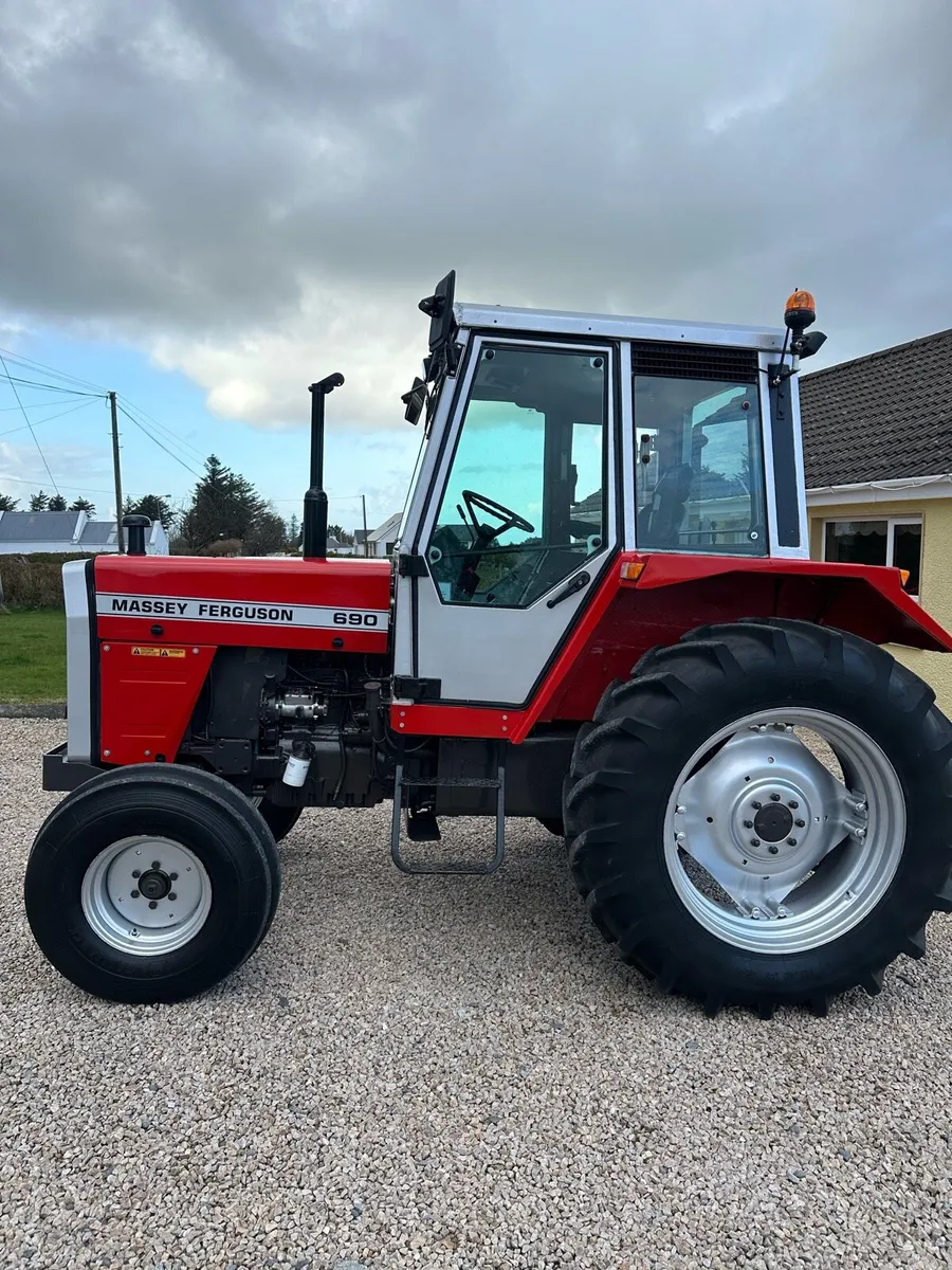 Massey Ferguson 690 - Image 4