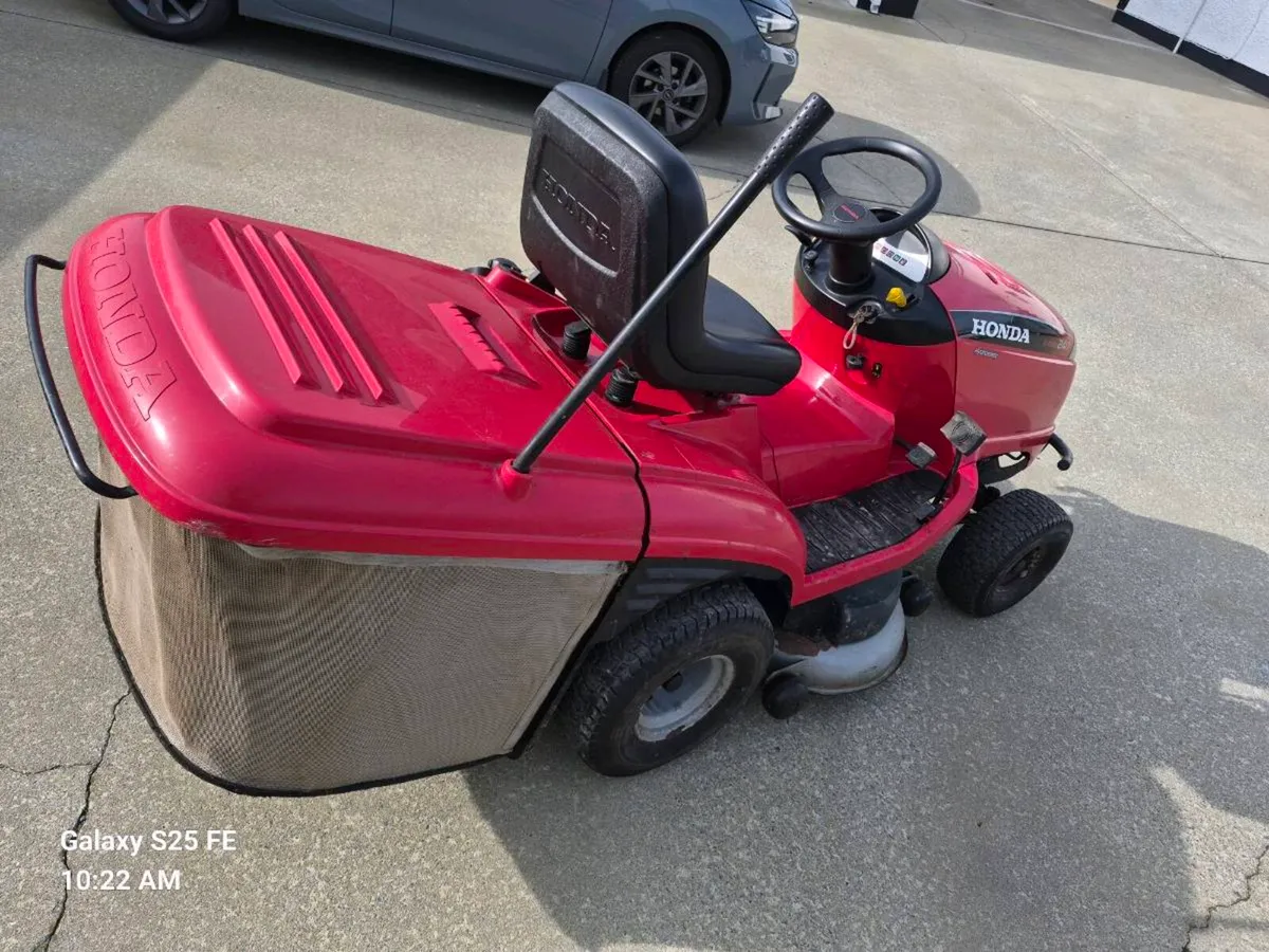 Honda 2417 hydrostatic - Image 4