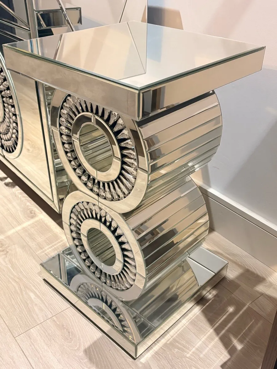 Lamp Table - Image 1