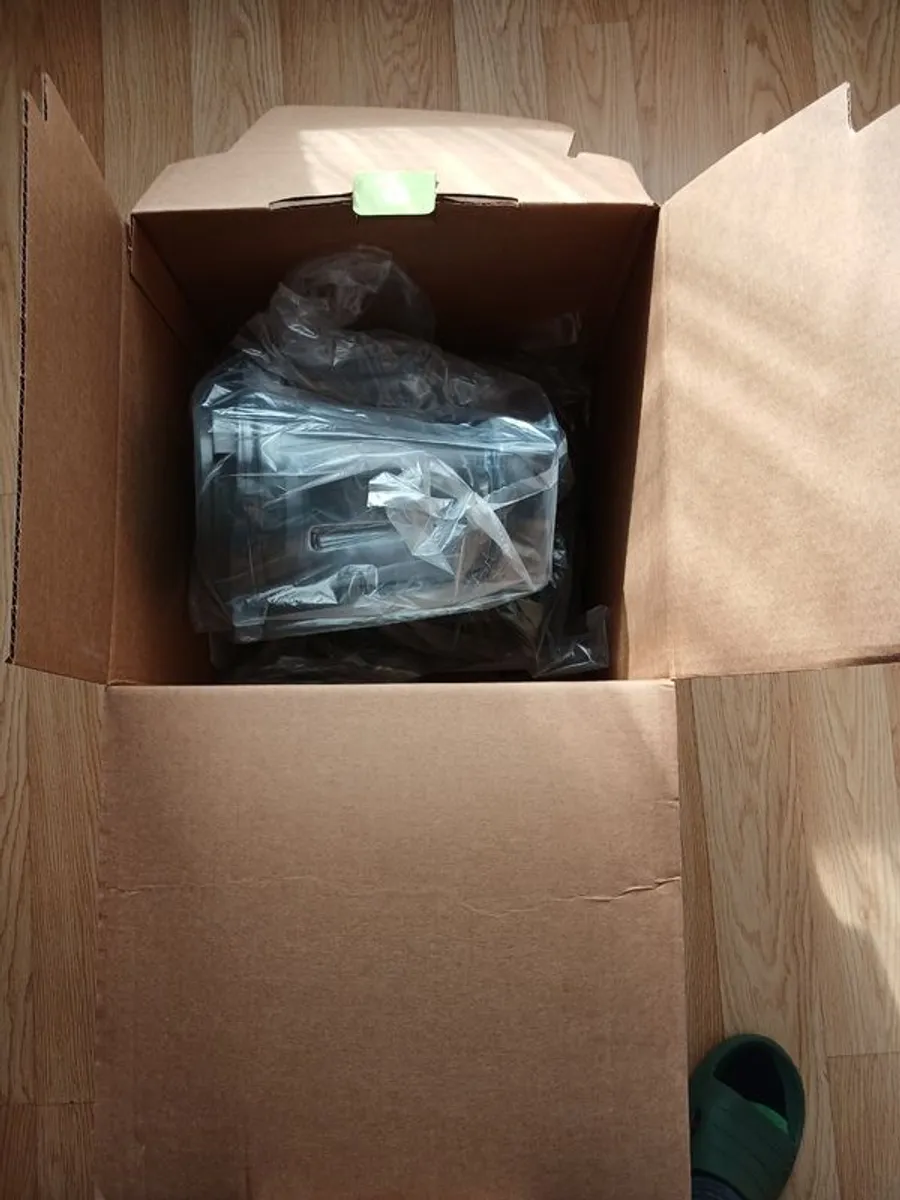 Vitamix e310 new unused - Image 2