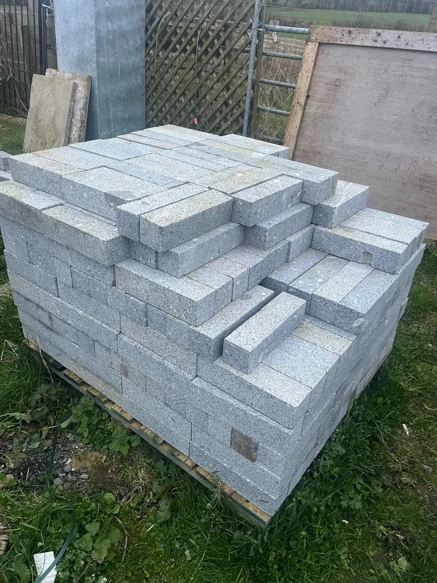 Granite stone - Image 1