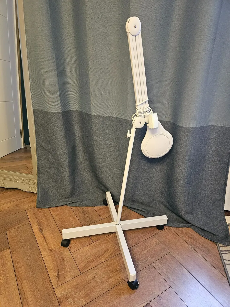 LED Magnifying Lamp with Stand - Image 4