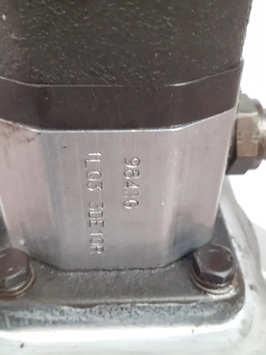 Hydraulic pump - Image 3