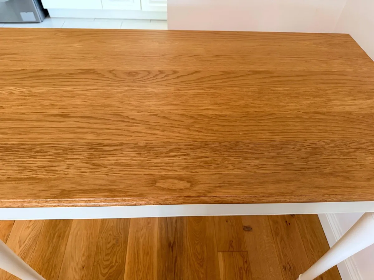 LIKE NEW High Breakfast Table - Image 2