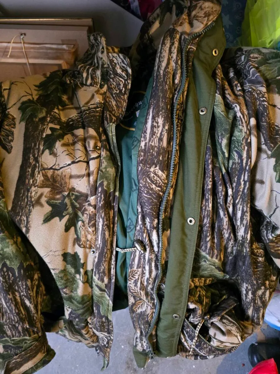 Real Tree Shooting Jacket and Trousers - Image 1