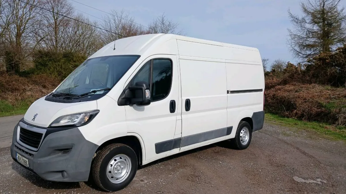 2016 Peugeot boxer van. Test 8-26 - Image 2