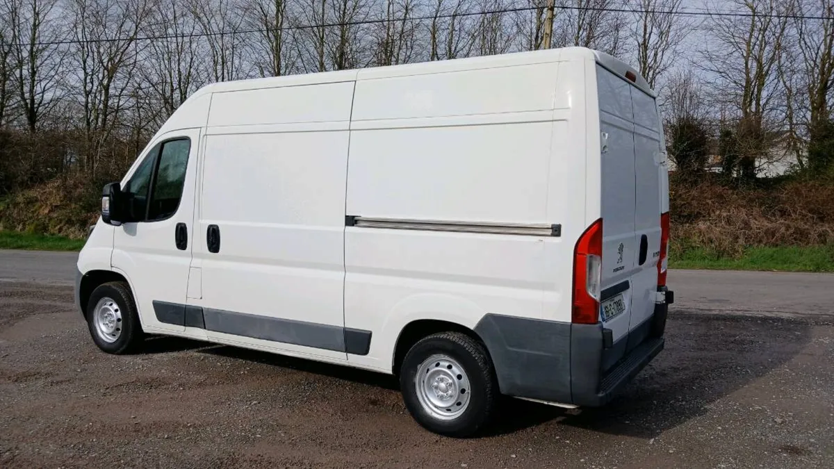 2016 Peugeot boxer van. Test 8-26 - Image 3