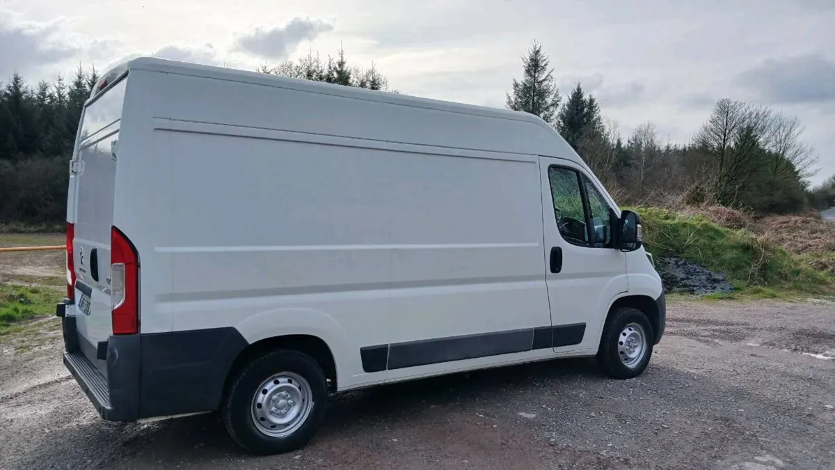 2016 Peugeot boxer van. Test 8-26 - Image 4