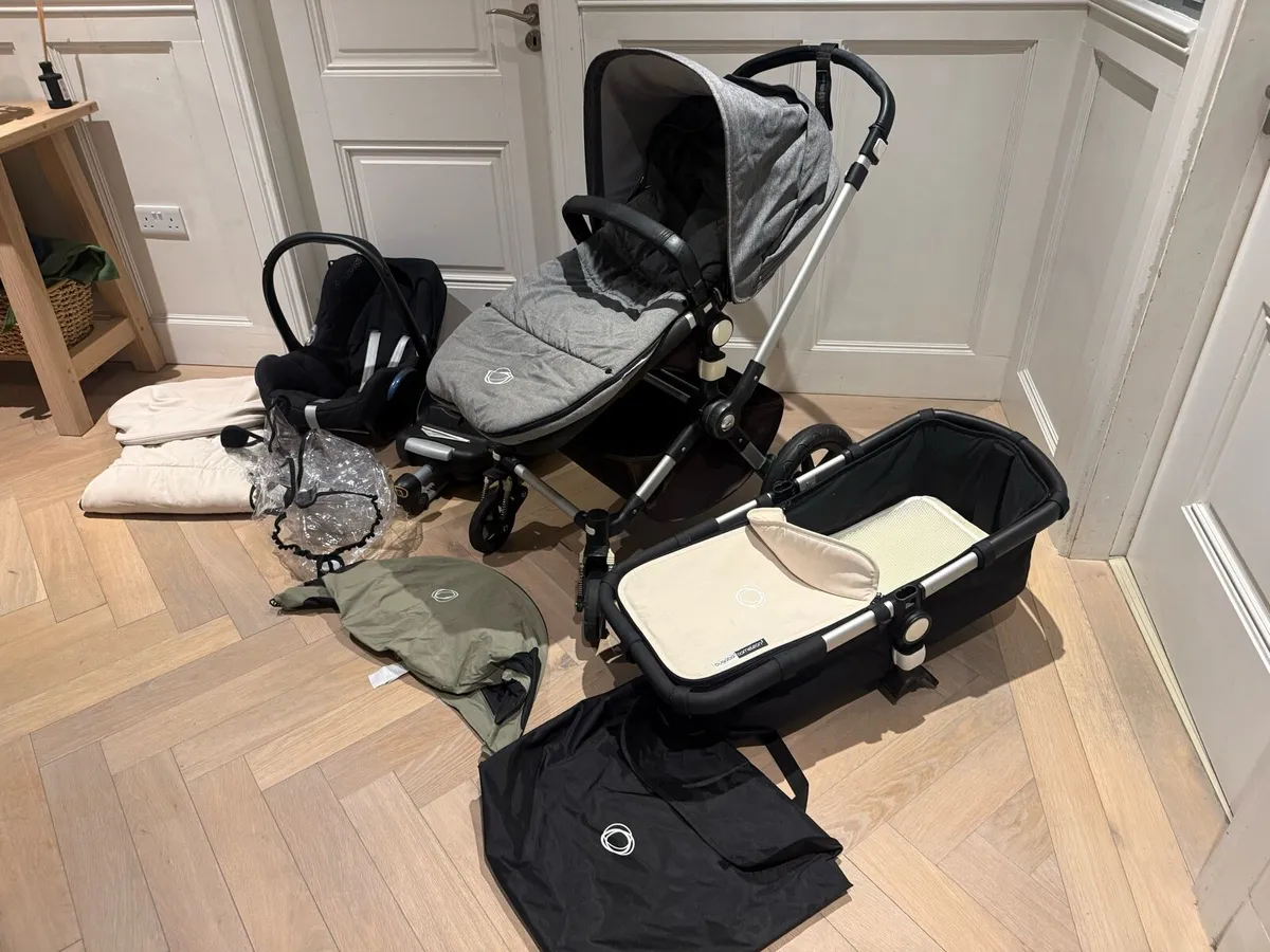 Bugaboo Cameleon3 Travel System plus extras - Image 4