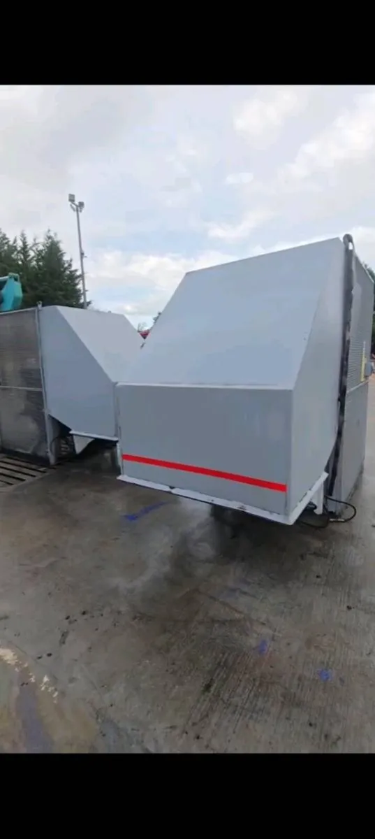 Compactor Skip - Image 2