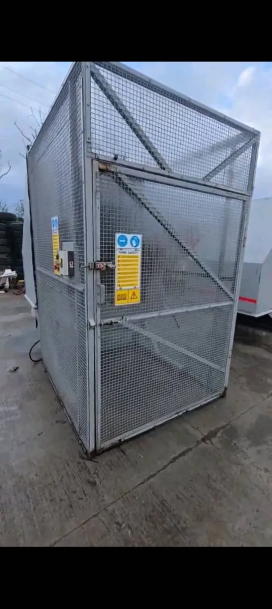 Compactor Skip - Image 3