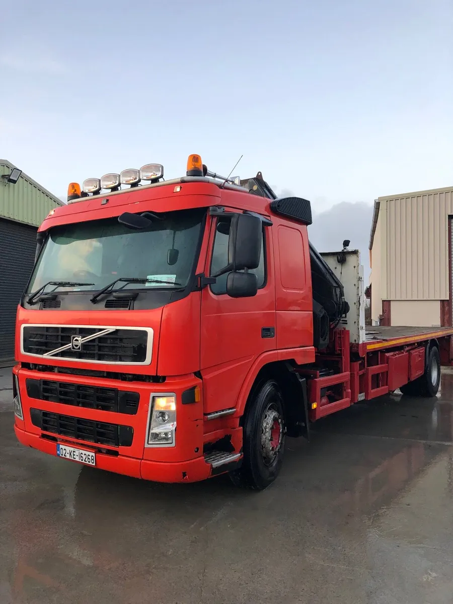Volvo FM9 with fassi F240 crane - Image 3
