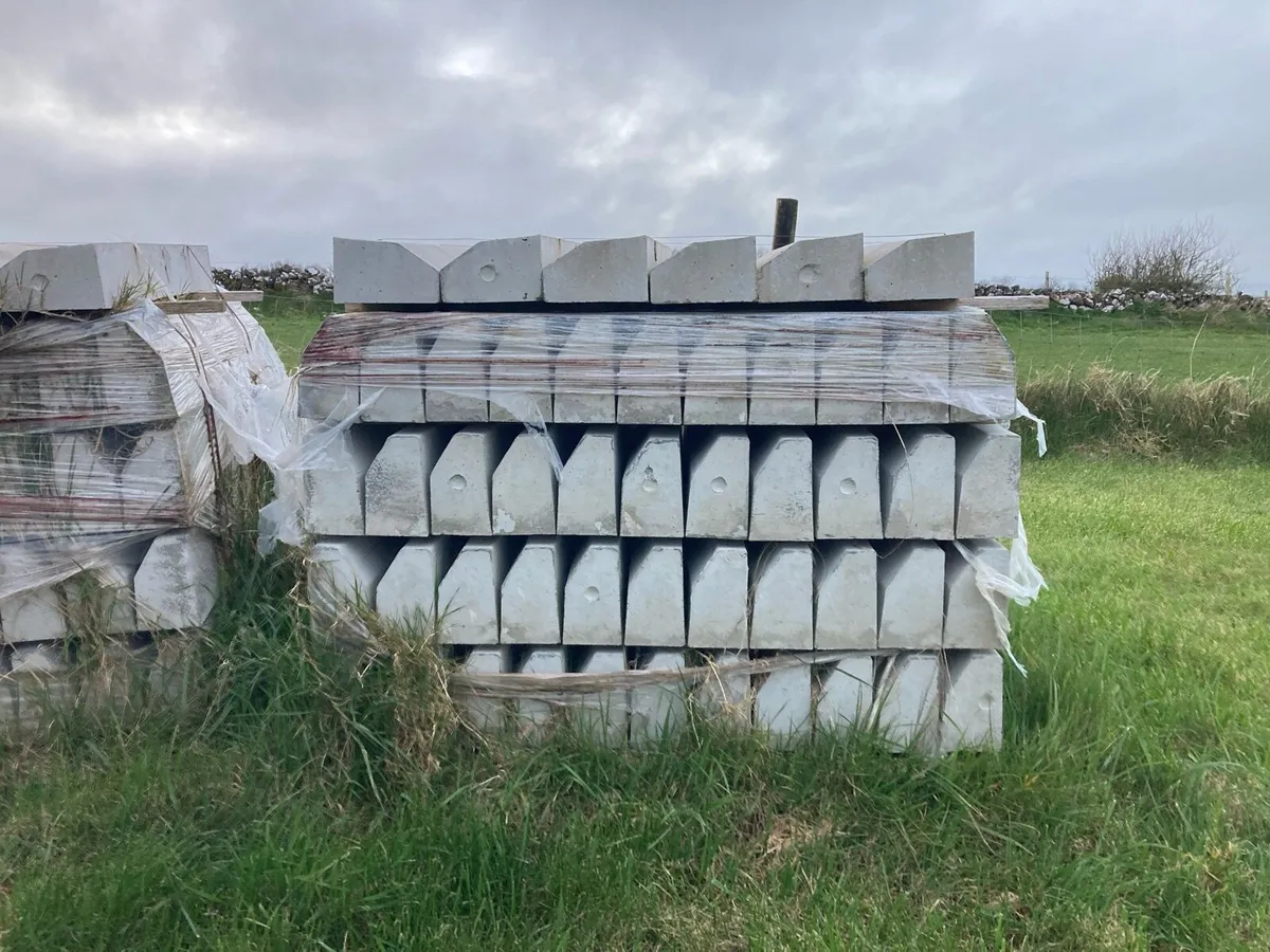 Concrete kerbs - Image 2