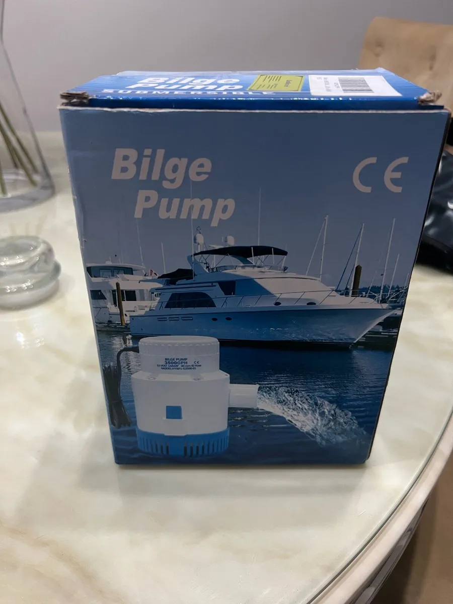 Bilge pump NEW - Image 1