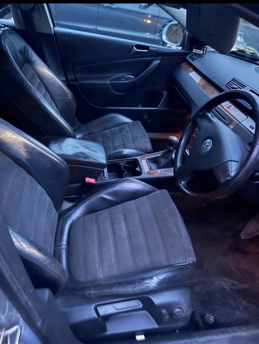 2006 Passat for breaking - Image 4