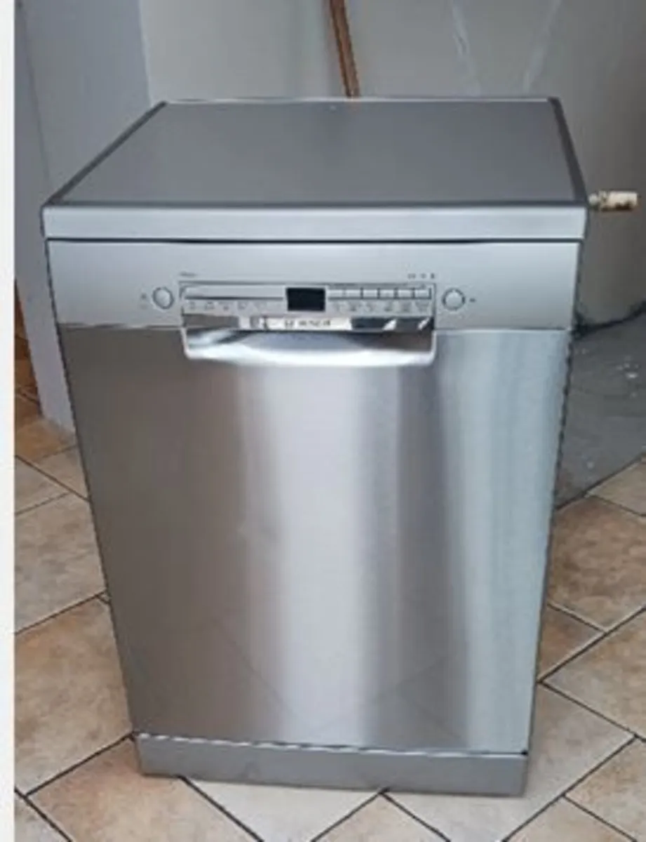 Bosch Dishwasher - Image 1