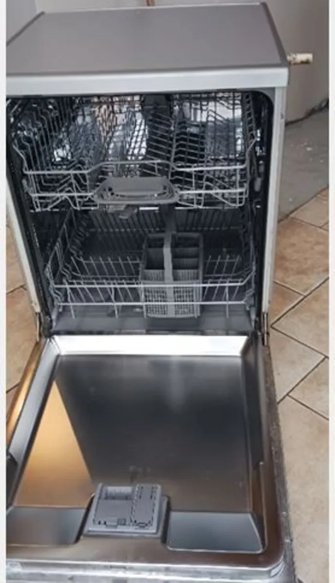Bosch Dishwasher - Image 2