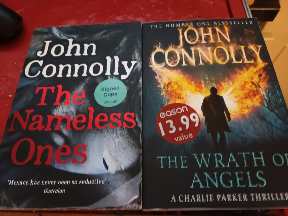 4 books by John Connolly..1 signed - Image 1